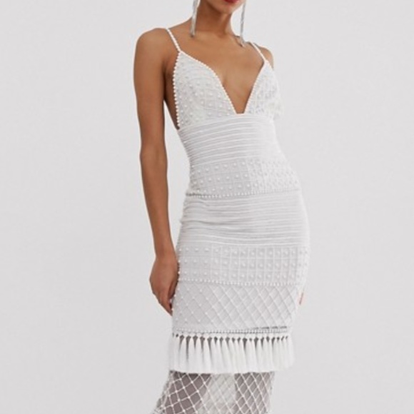 Missguided Peace and Love maxi dress in white with - Picture 1 of 3